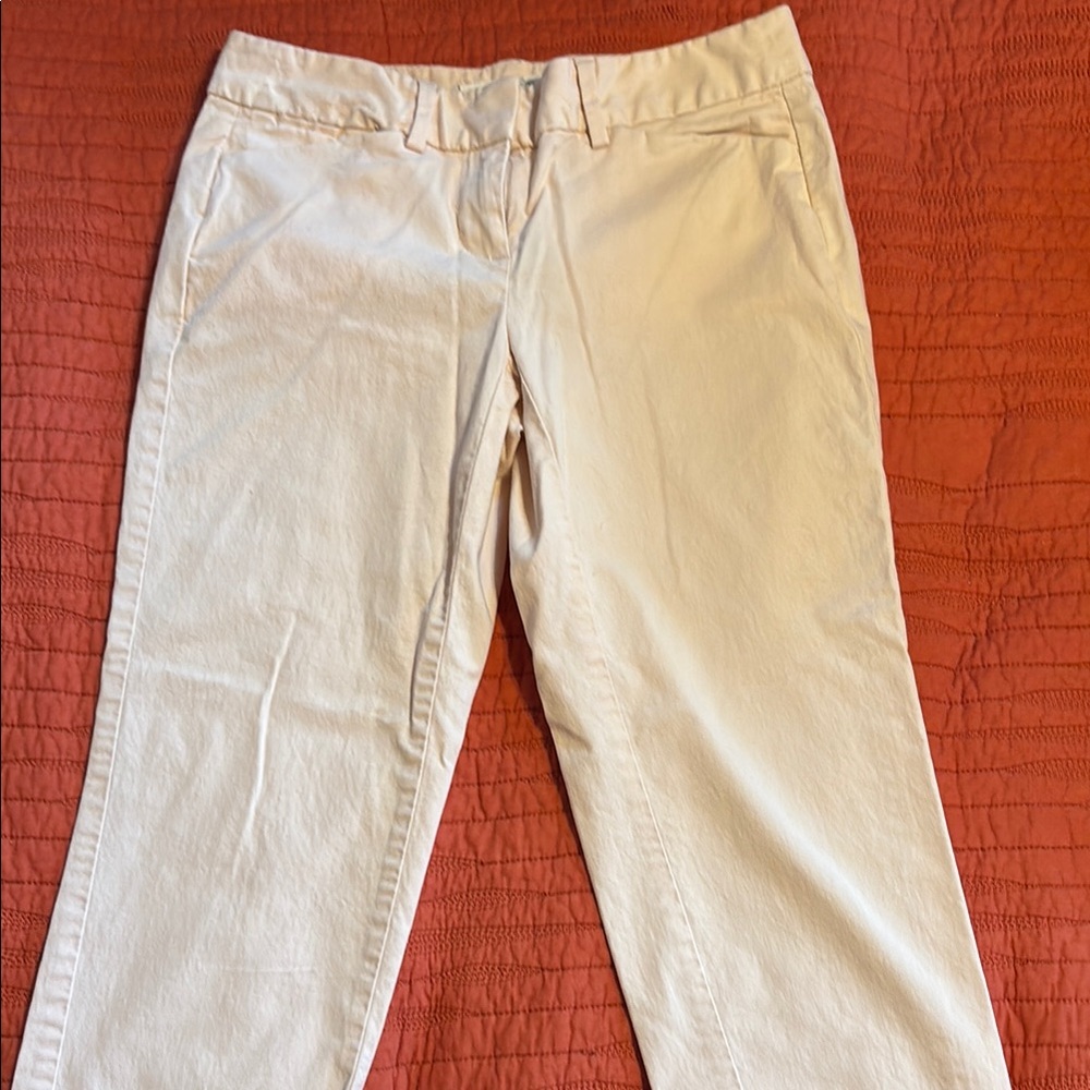 LOFT Light Peach Cropped Capri Pants